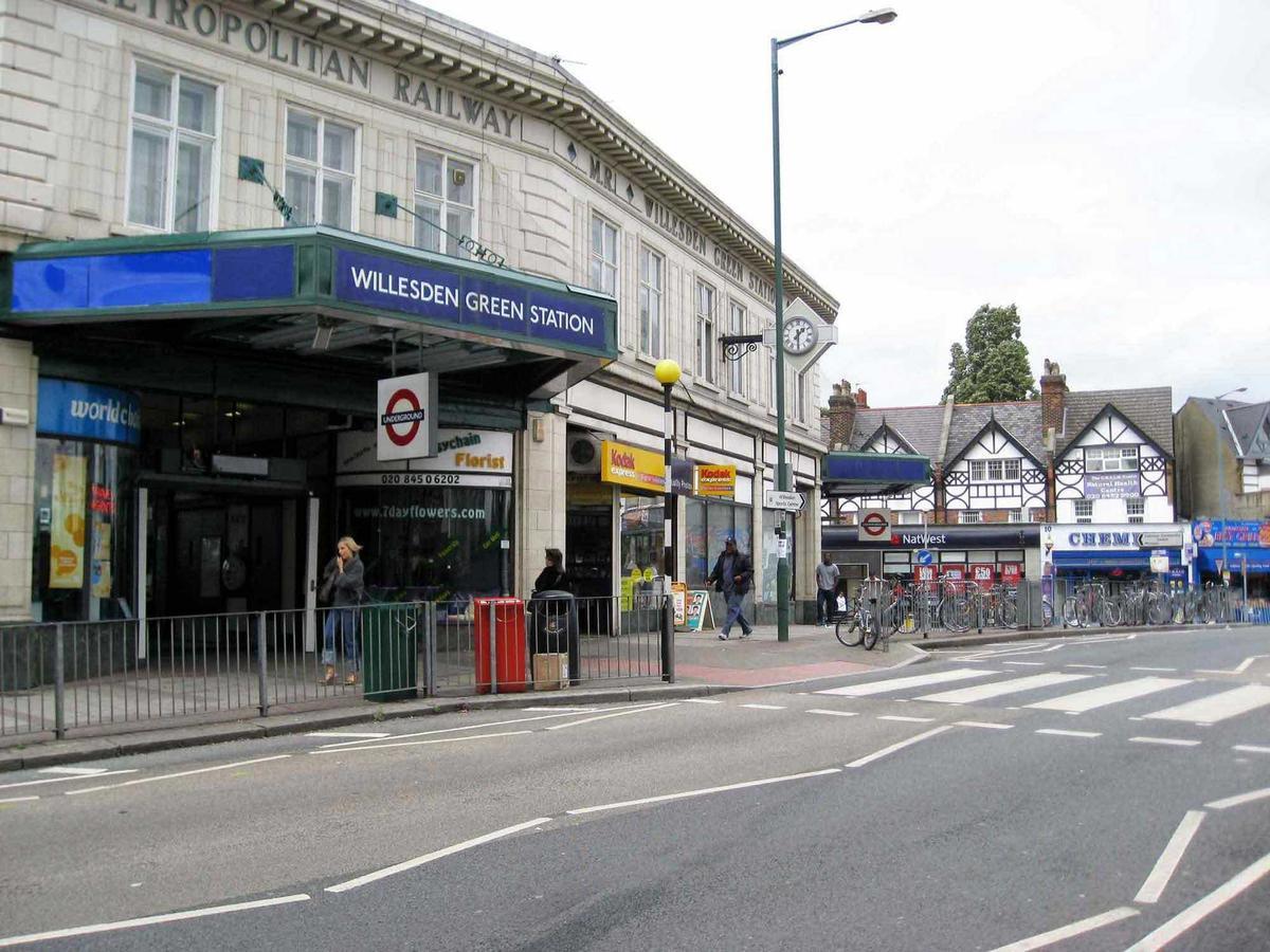 Willesden Short Let London Apartments Wembley Exterior photo